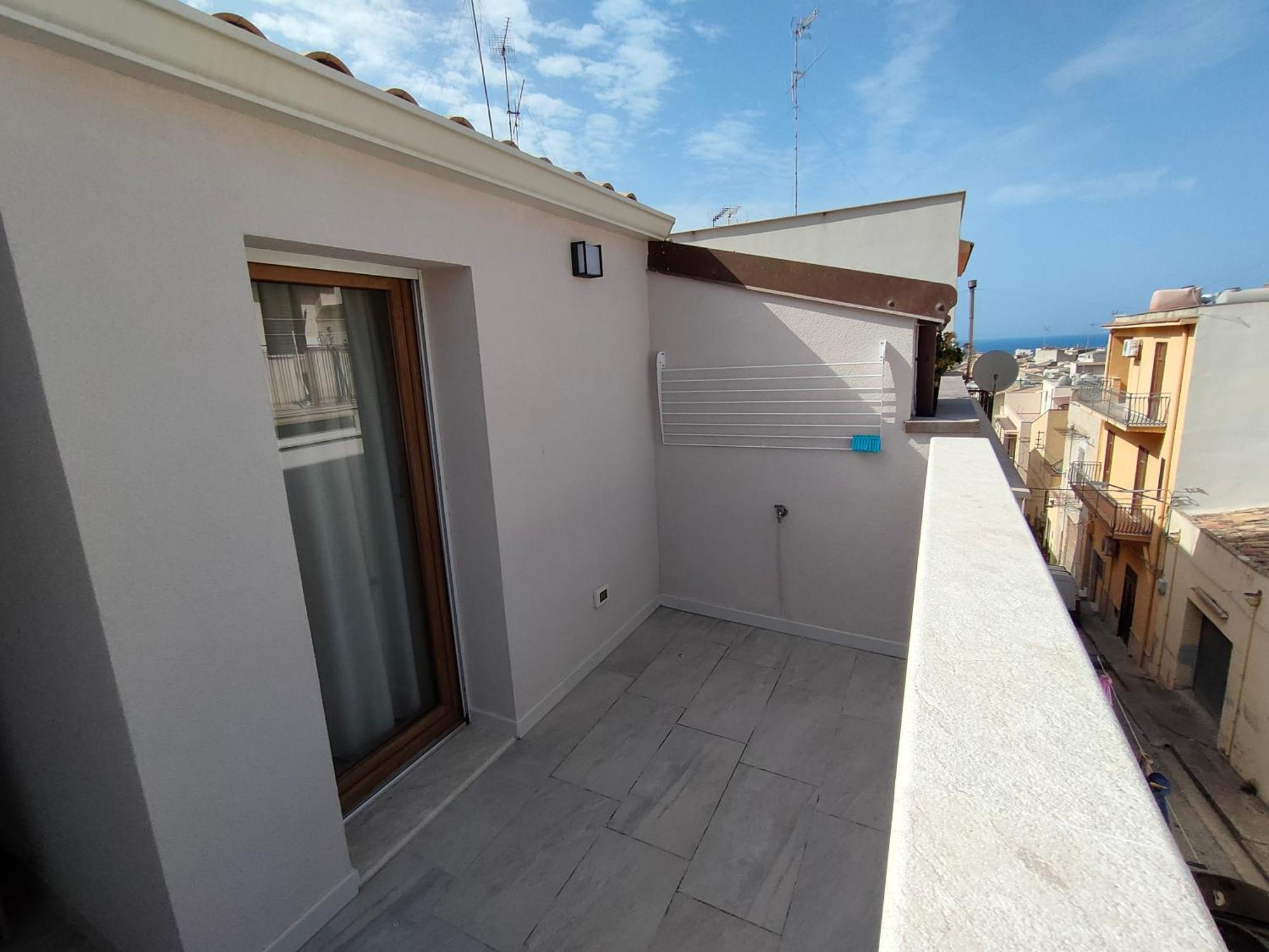 Dh Studio Apartments Castellammare del Golfo Bagian luar foto