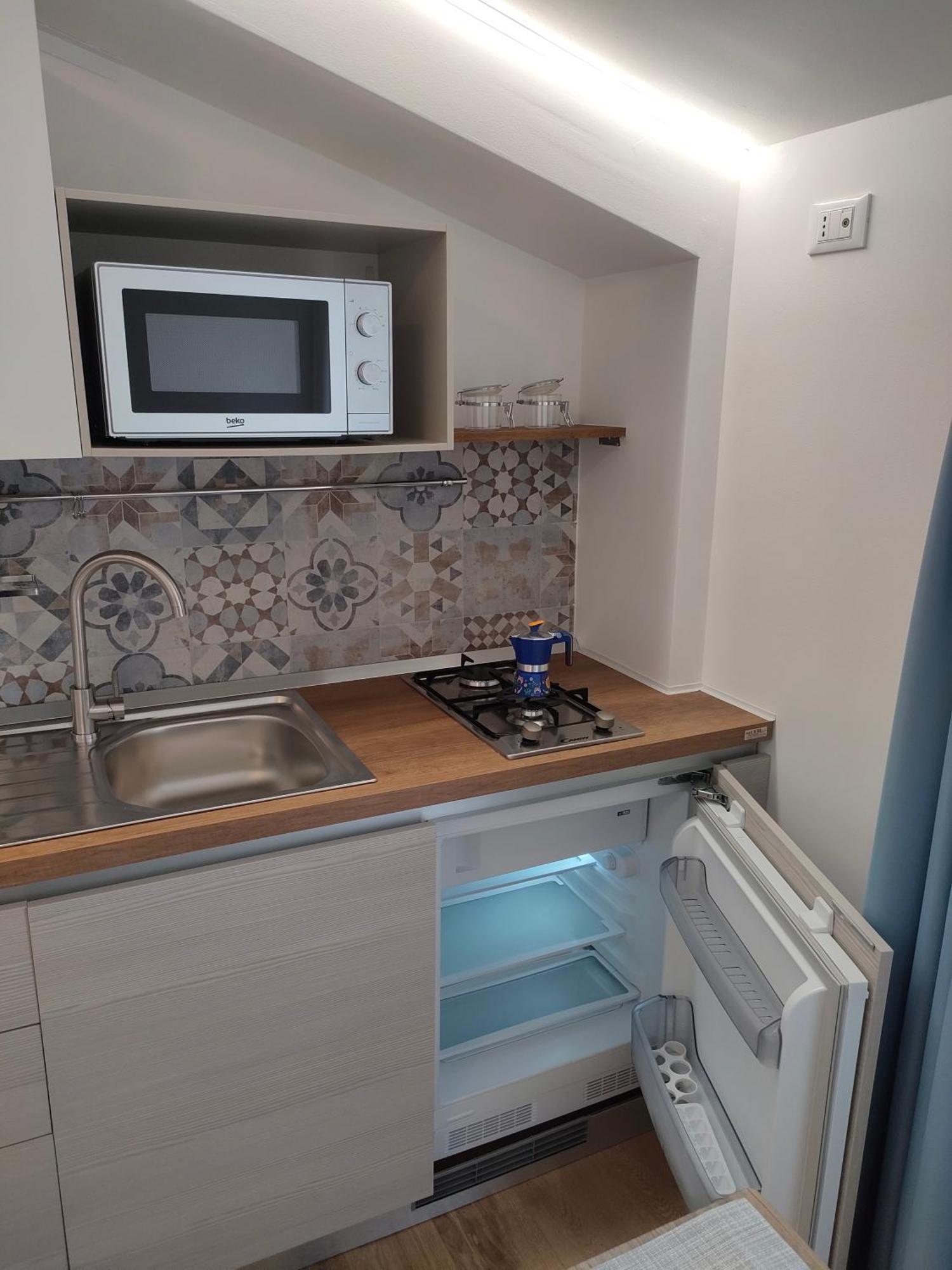 Dh Studio Apartments Castellammare del Golfo Bagian luar foto